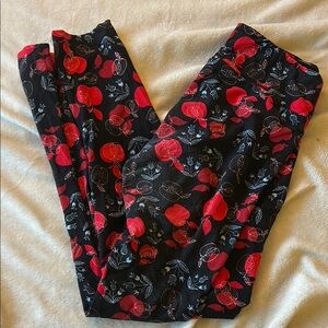 LuLaRoe Apple Teacher  Black and Red Leggings